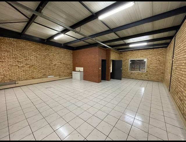 INDUSTRIAL PROPERTY TO RENT IN HENNOPSPARK
